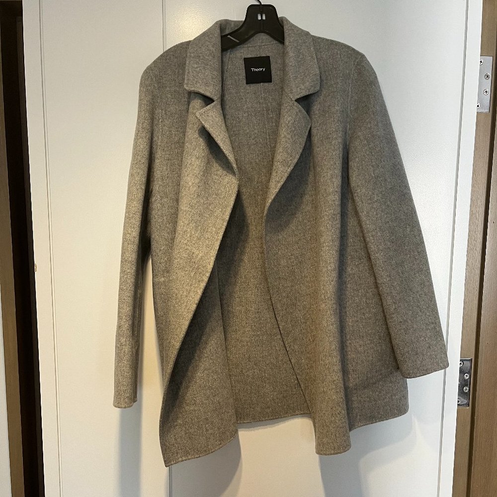 Theory Clairene Gray Coat L